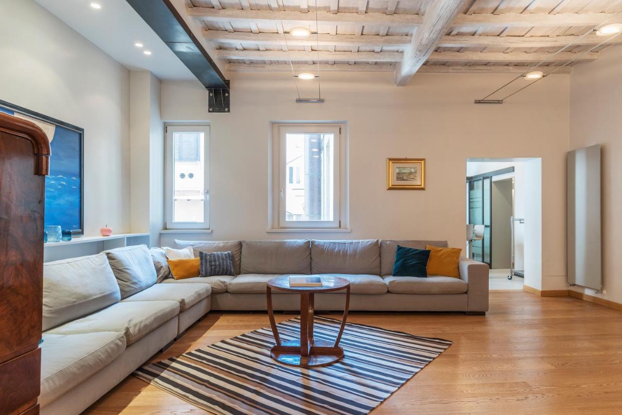 Piazza Navona Elegant Apartment Roma Esterno foto