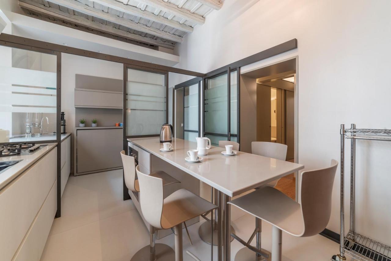 Piazza Navona Elegant Apartment Roma Esterno foto